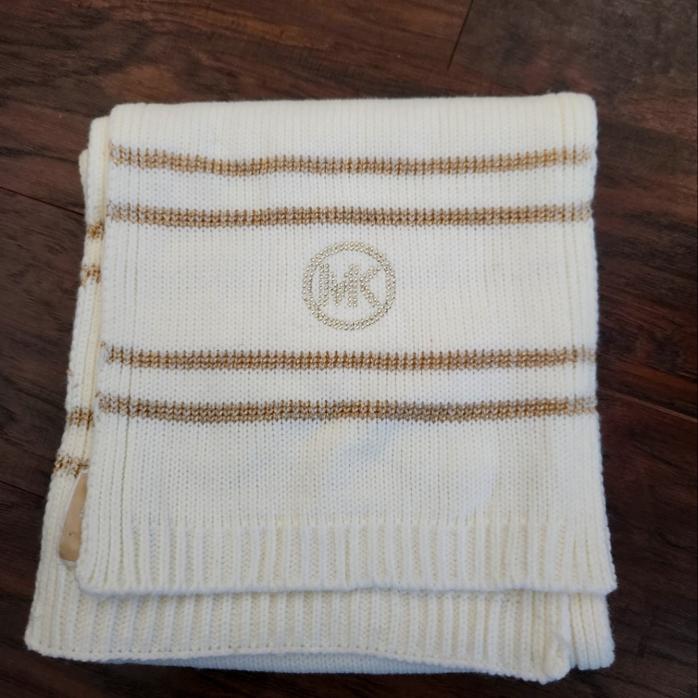 New Women MK scarf